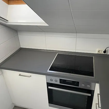 Moderne Mit Balkon Und Klima Apartman