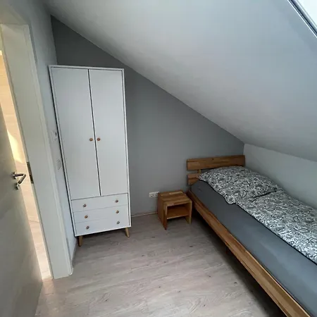 Moderne Mit Balkon Und Klima * Neufraunhofen